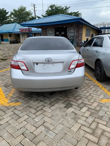 A picture of Toyota Camry 2008 model hybrid