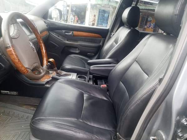 A picture of Destress sale FAST DEAL LEXUS GX470 Model 2005 Catalyst intact