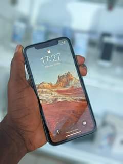 A picture of Iphone 11