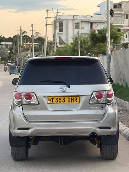 A picture of TOYOTA FORTUNER
