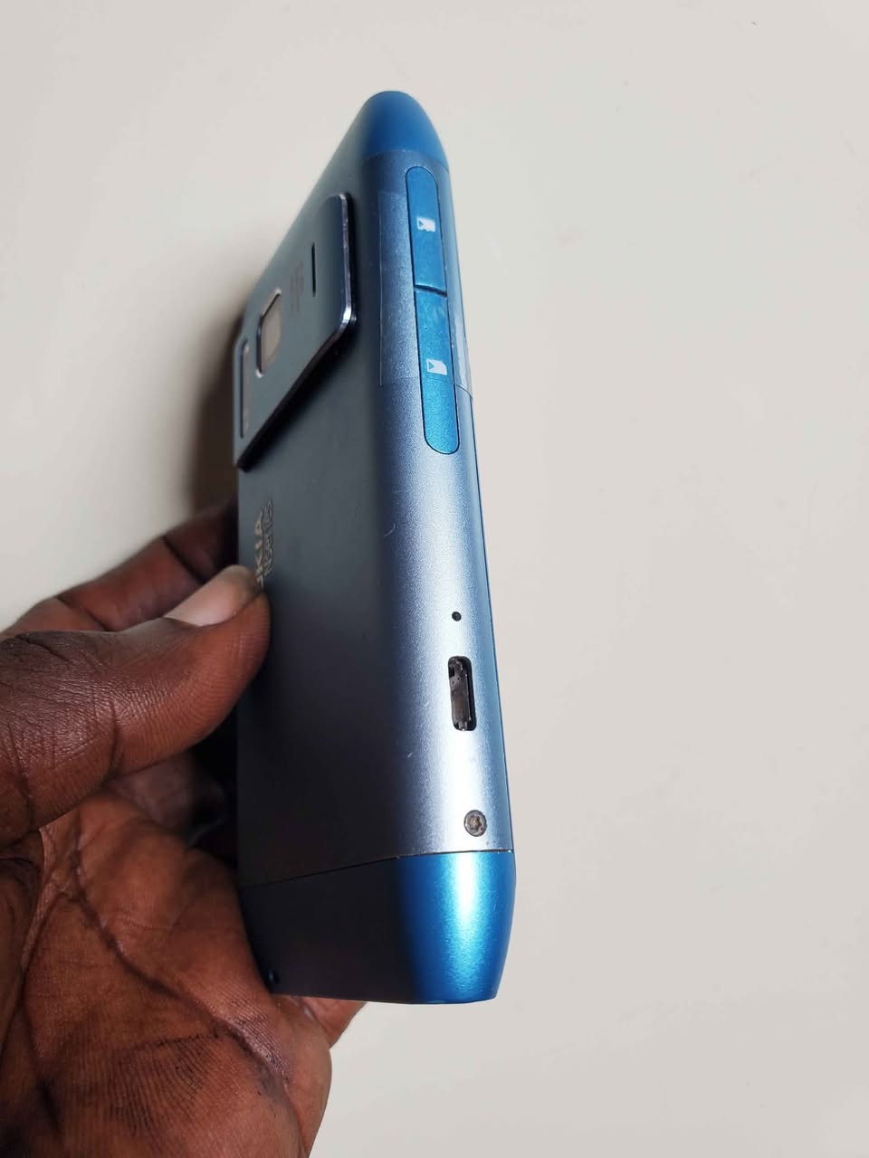 A picture of Foreign used Nokia N8 Symbian Belle refresh 16g storage price