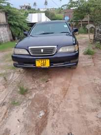 A picture of Toyota crester gx100 Full Ac Full document Haina kipengele chochote