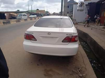 A picture of Lexus ES 330 complete Tok standard