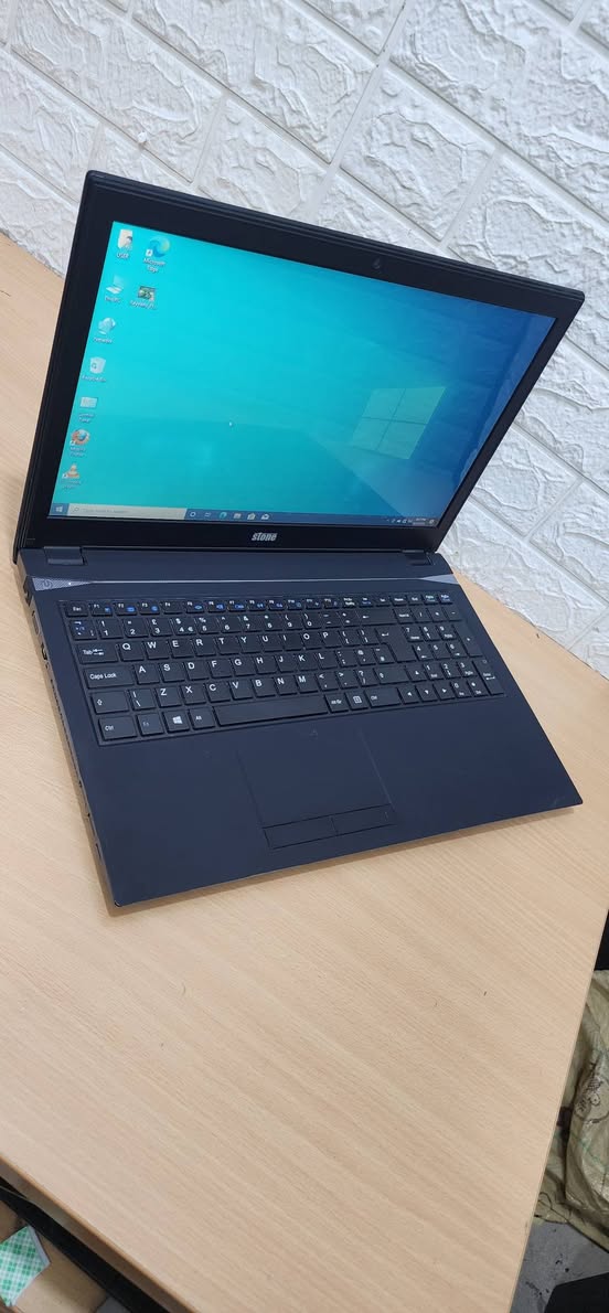 A picture of Slim Stone Core i5 8Generation hdd 500Gb Ram 8Gb WiFi