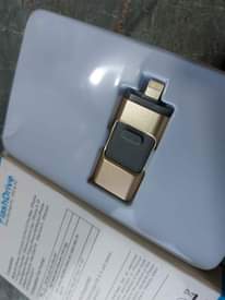 A picture of IPhone Ipad PC flas drive 64GB