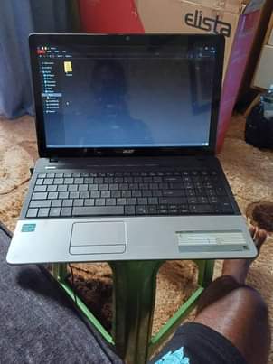 A picture of At on 320 000shs get An Acer laptop i3 4gb