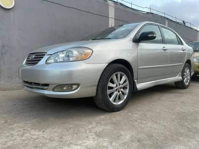 A picture of 2004 Toyota corolla Toyota corolla Toyota corolla le