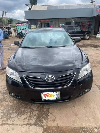 A picture of dealer market... Sport Toyota camry 08.... Everything working perfectly Buy