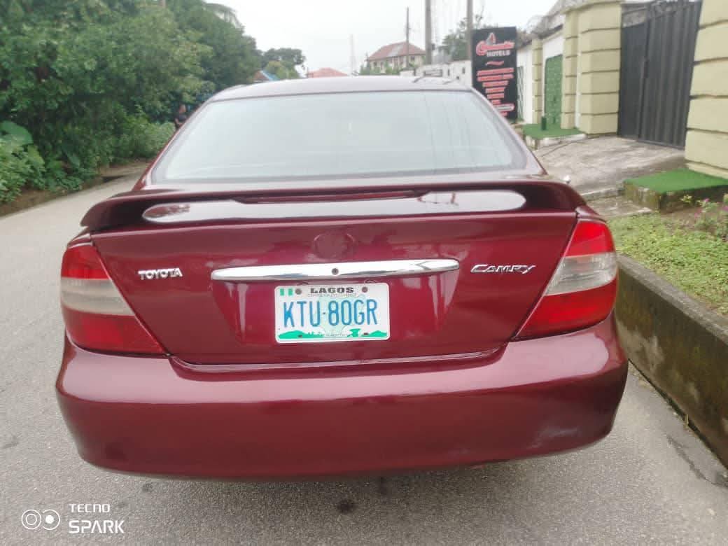 A picture of 2005 TOYOTA CAMRY 03 04