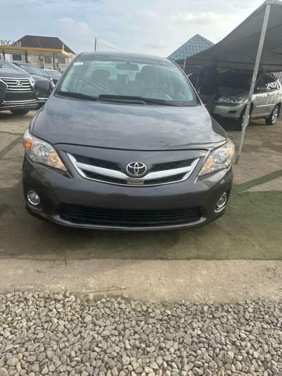 A picture of 3 months used Toyota Corolla 2010 model 7 5m
