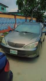 A picture of 2004 Toyota Camry