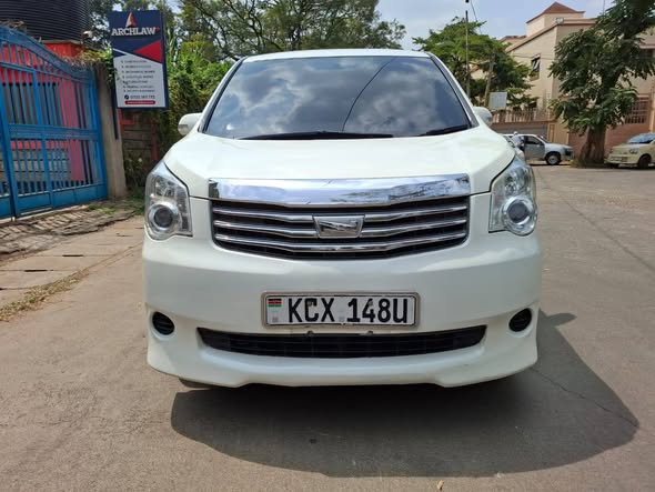 used toyota noah