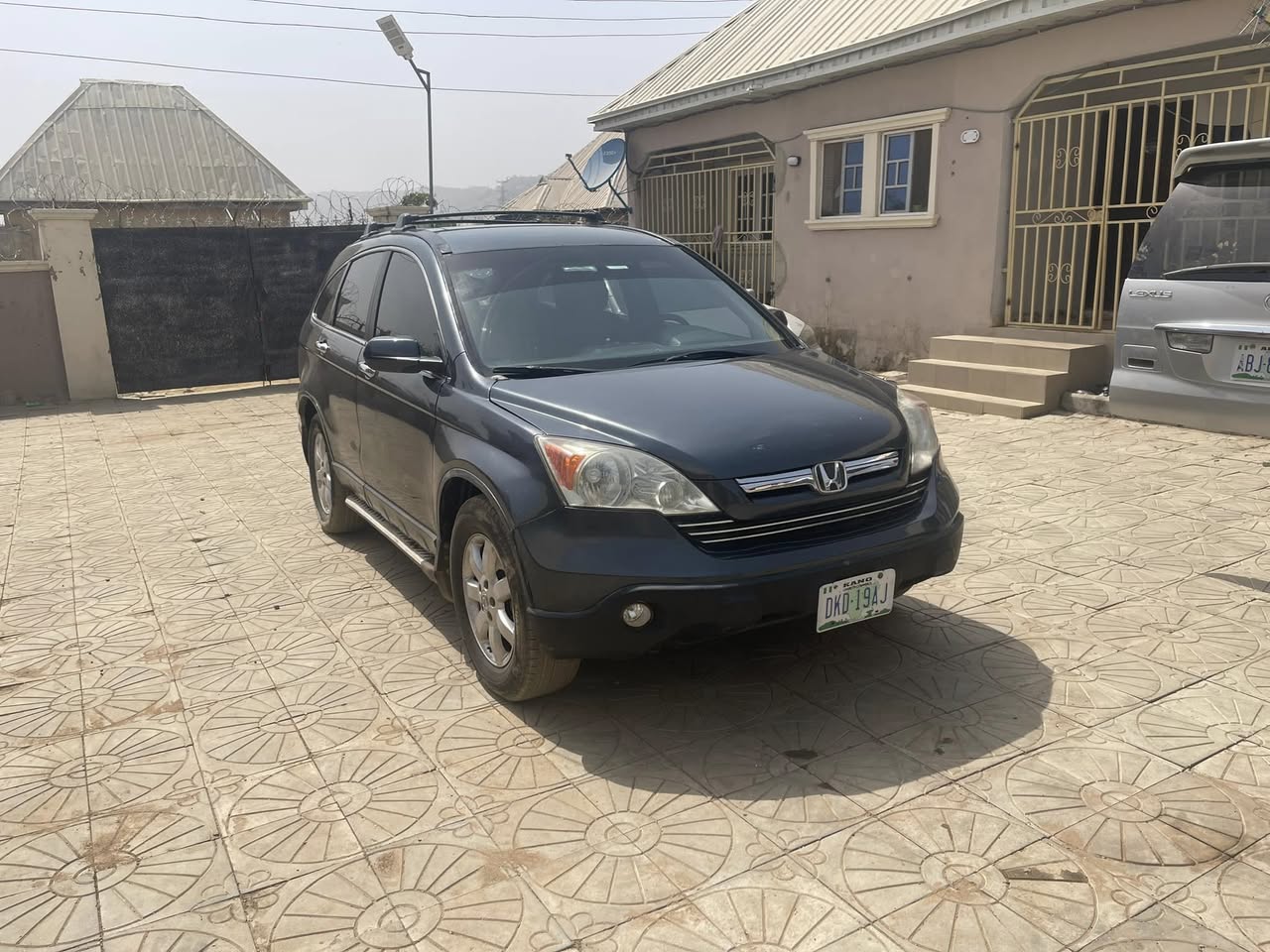 A picture of Honda CRV super sharp