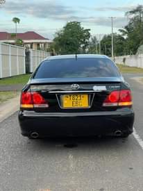 A picture of CROWN