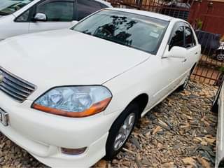 A picture of Toyota mark 11 grand