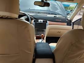 A picture of Lexus 330
