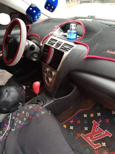 A picture of Well maintained Toyota Yaris few months used unscrewed engine gear
