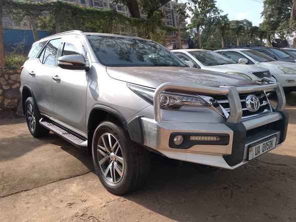 A picture of Toyota Fortuner Model 2016 Diesel Engine 0787181703 0704482571 Call Whatsapp