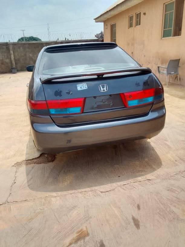 A picture of 2005 Honda eod