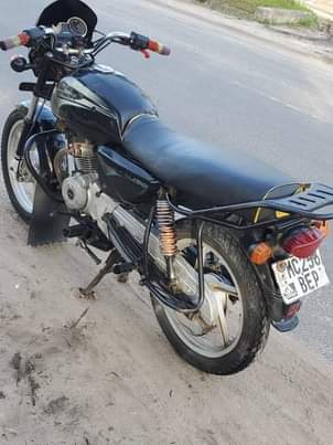A picture of Boxers bm cc150 Kali sanaa Stata jino jiko haijaguswa