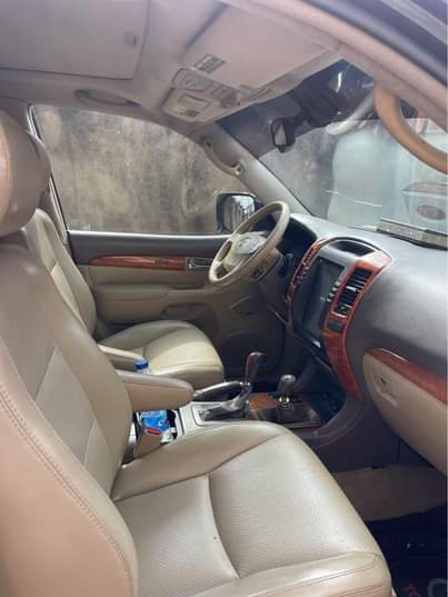 A picture of GX470 upgraded to 2022 Prado Jeep
