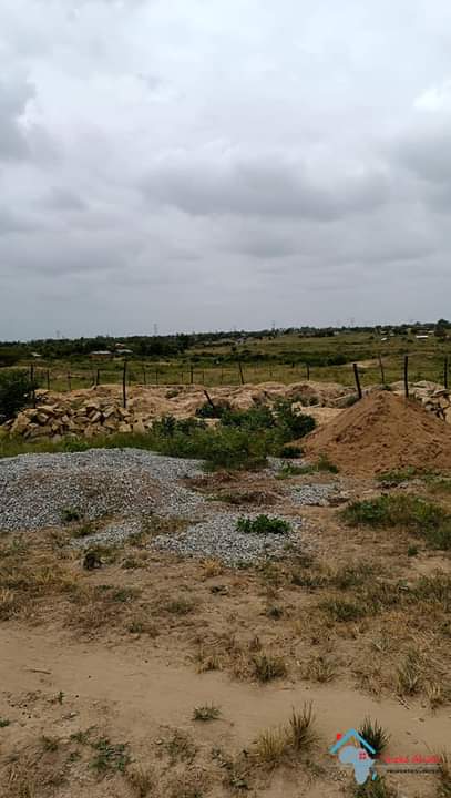 plots mariakani