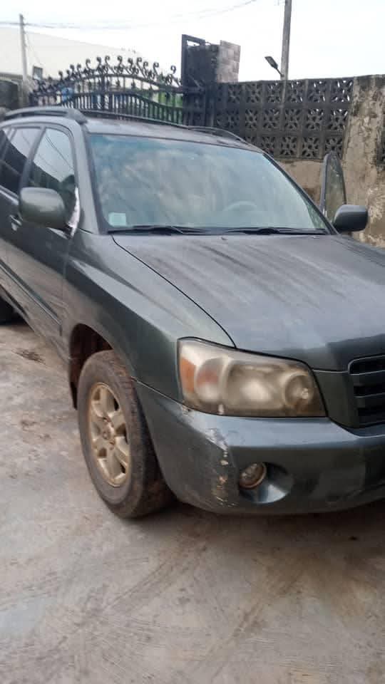 A picture of Toyota highlander