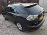 A picture of 2005 Toyota Harrier 1