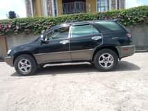 A picture of 2001 model RX300 Very sharp Sound Engine Smooth Gear Ac