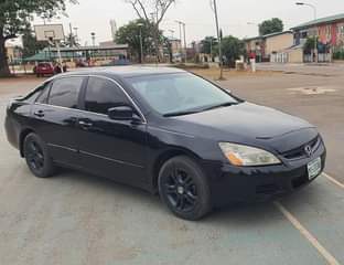 A picture of 07 Honda Accord DC in super Sharp condition Buy and