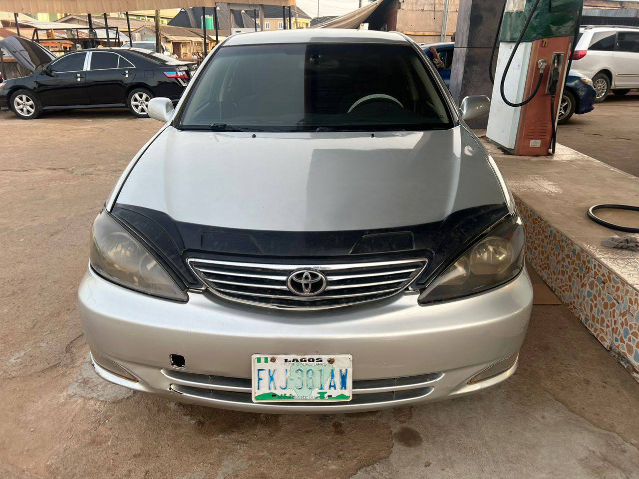 A picture of Toyota Camry 03
