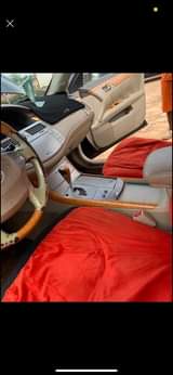 A picture of 2008 first body Avalon