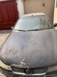 A picture of Peugot 406 Pure first body Manual transmission First body Engine