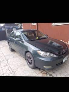 A picture of 2004 Toyota Camry