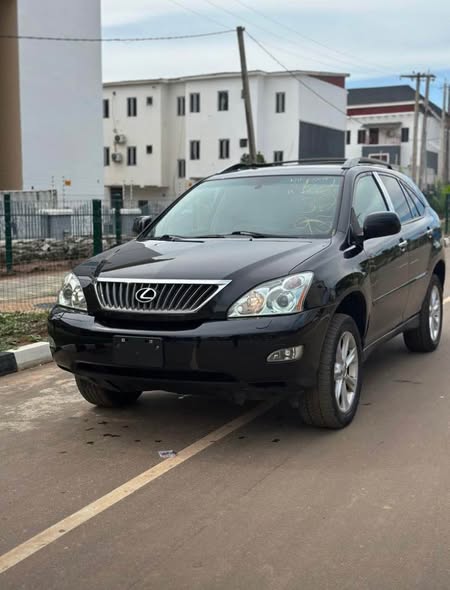 A picture of Lexus RX350 2009 model
