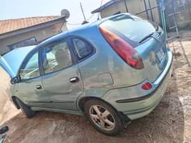 A picture of Almera Tino 2006