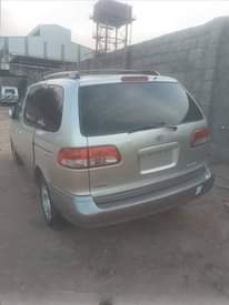 A picture of 2001 Toyota Sienna