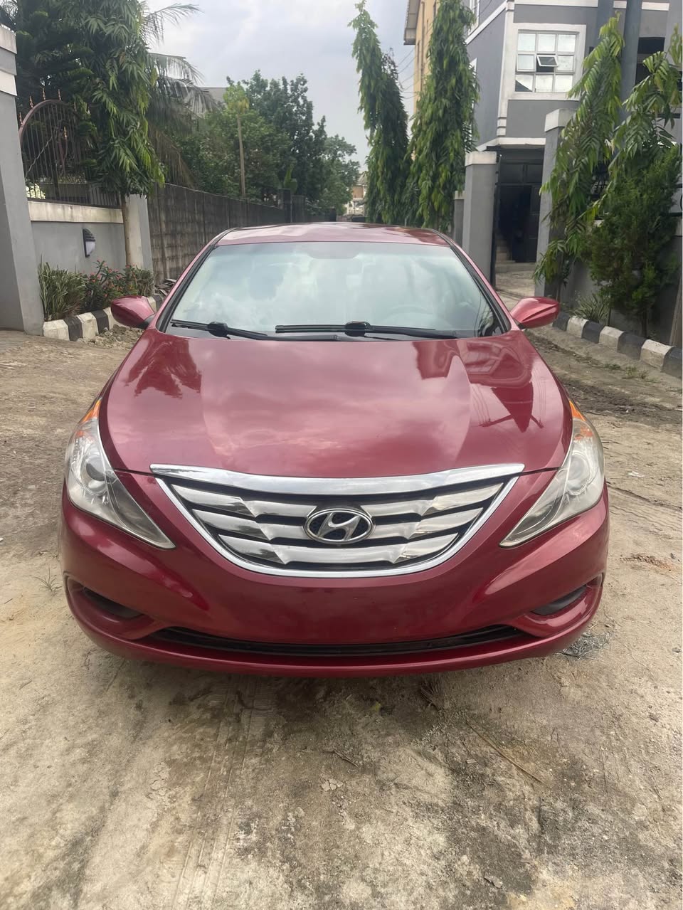 A picture of Foreign used Hyundai Sonata 2012