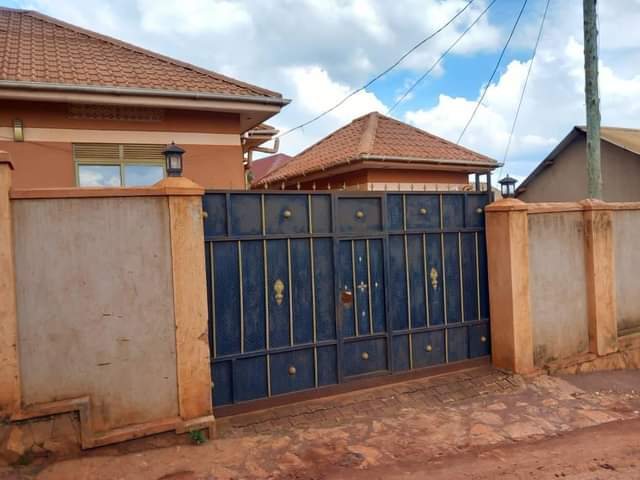 houses munyonyo
