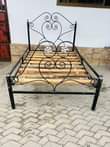 A picture of Nina uza Kitanda 4 6 Bei 125 tu nipgie 0689319654
