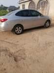 A picture of Hyundai Elantra 08