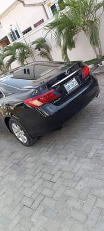 A picture of Es350 08 MODEL FOR SALE BARELY AND FAIRLY DRIVEN EVERYTHING