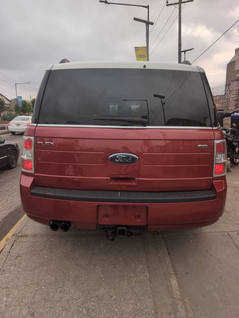 A picture of FORD Flex 2010 foreign used