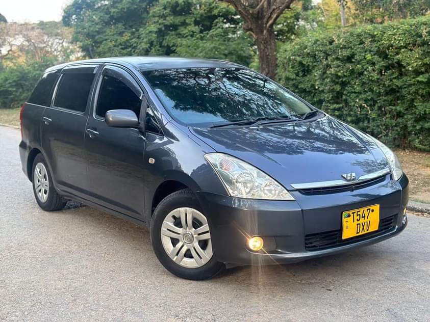A picture of Toyota wish