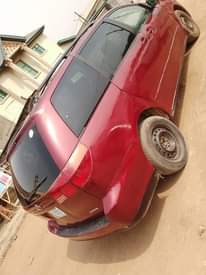 A picture of Register Toyota sienna 2005 model