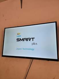 A picture of 32 inches digital tv frameless