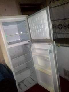 classifieds/fridges
