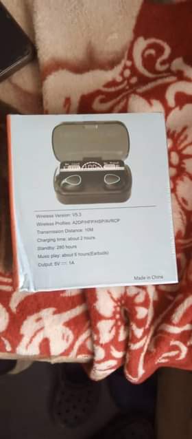 earbuds