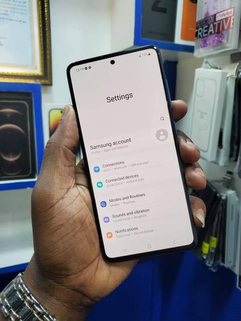 A picture of SAMSUNG A51