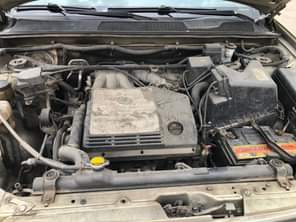 A picture of GRADE EXTREMELY SHARP 04 TOYOTA HIGHLANDER EVERYTHING IS FRESH AS